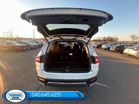 New 2026 Honda Pilot Touring image 23