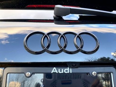 Used 2025 Audi Q3 2.0T Premium w/ Convenience Package image 32