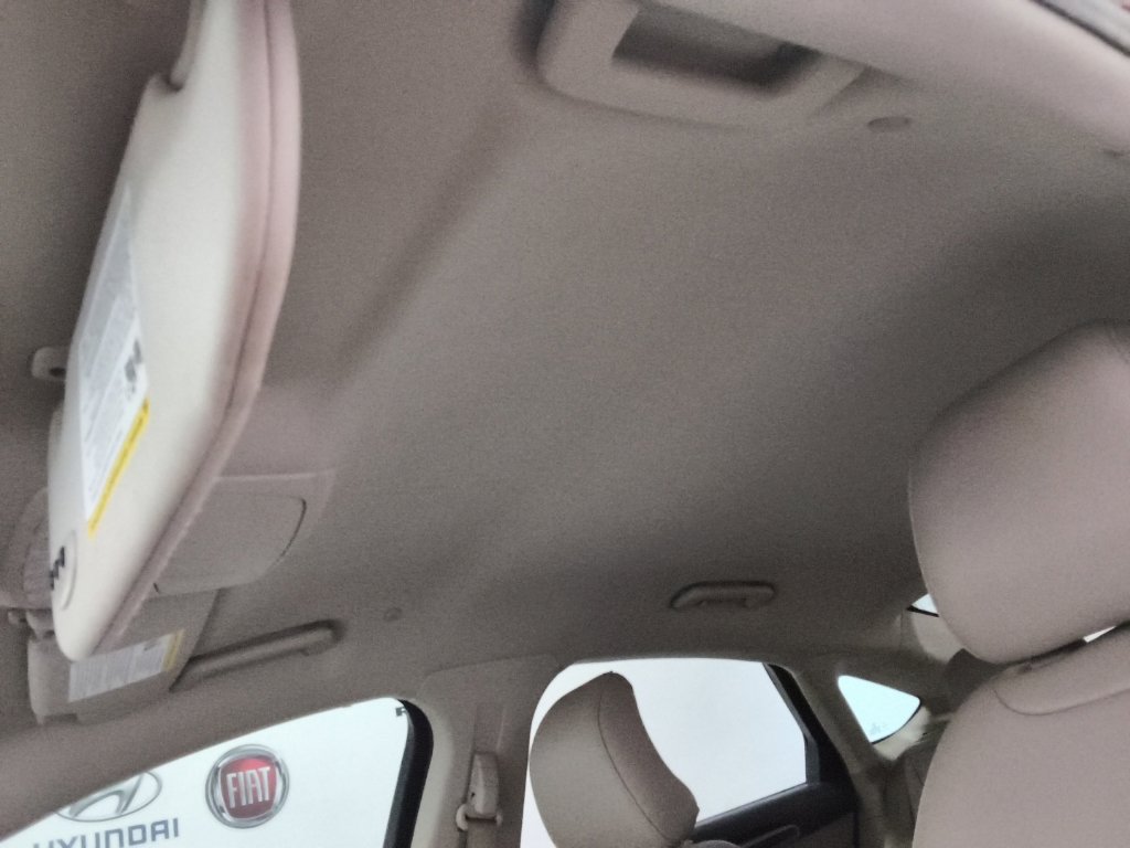 Used 2019 Ford Fusion SEL FWD image 16