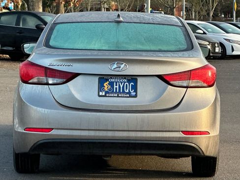 Used 2014 Hyundai Elantra SE image 8