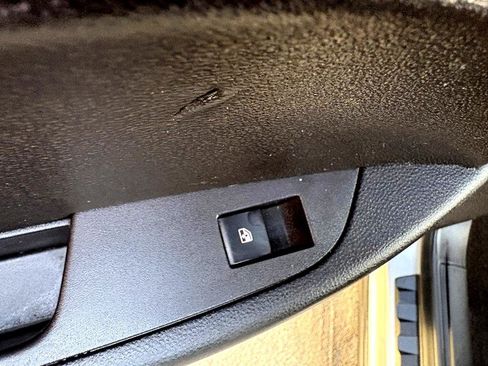 Used 2011 GMC Terrain SLE image 12