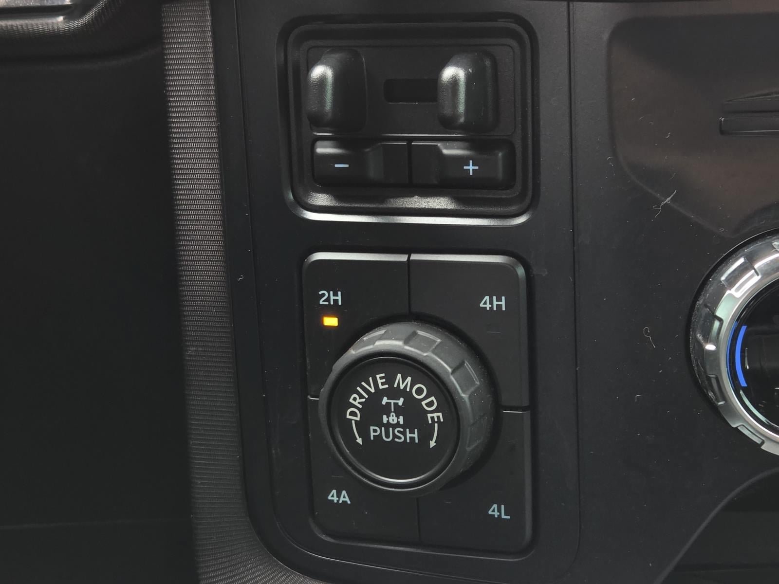 Used 2023 Ford F150 Platinum w/ Equipment Group 701A High AWD/4WD image 18