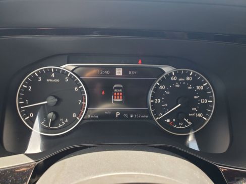 New 2025 Nissan Pathfinder SL w/ Black Appearance Package image 27