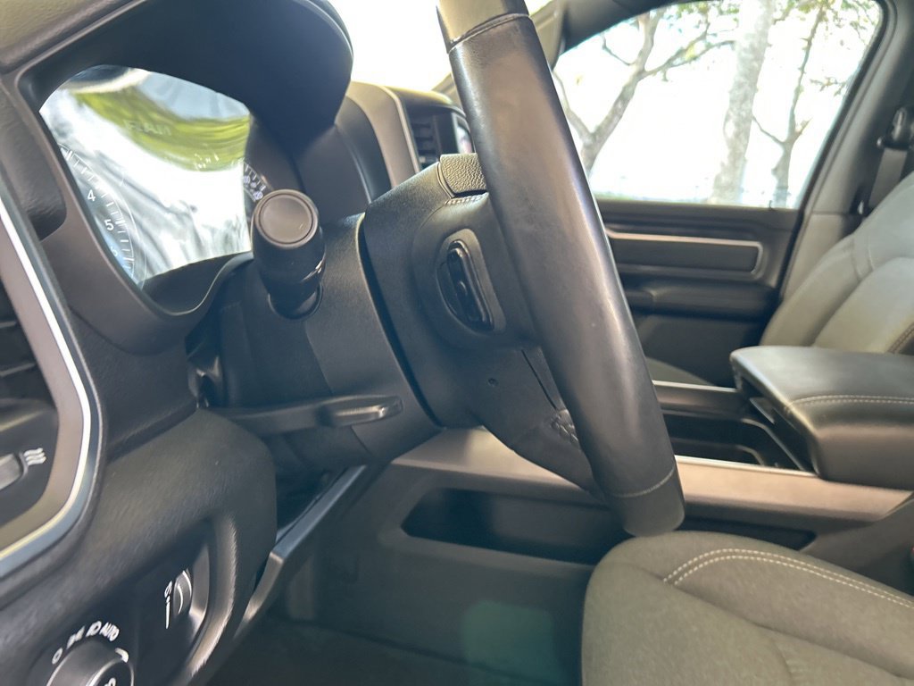 Used 2024 RAM 1500 Big Horn RWD image 42