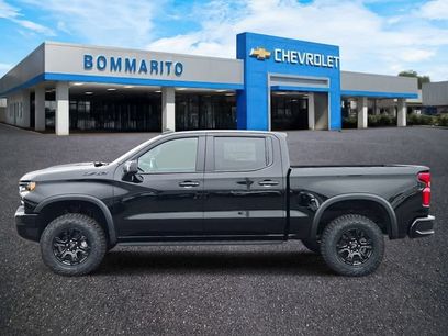 New 2026 Chevrolet Silverado 1500 ZR2 w/ LPO, Dark Essentials Package