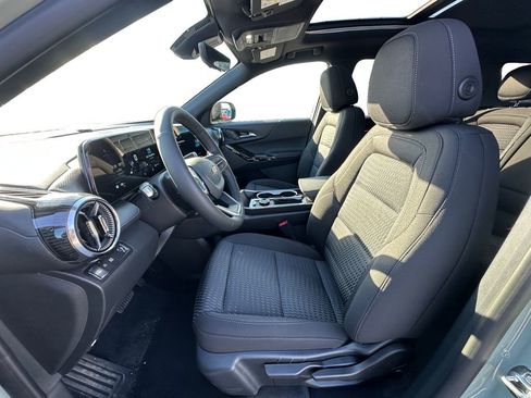 New 2026 Chevrolet Equinox LT w/ Safety and Technology Package image 9