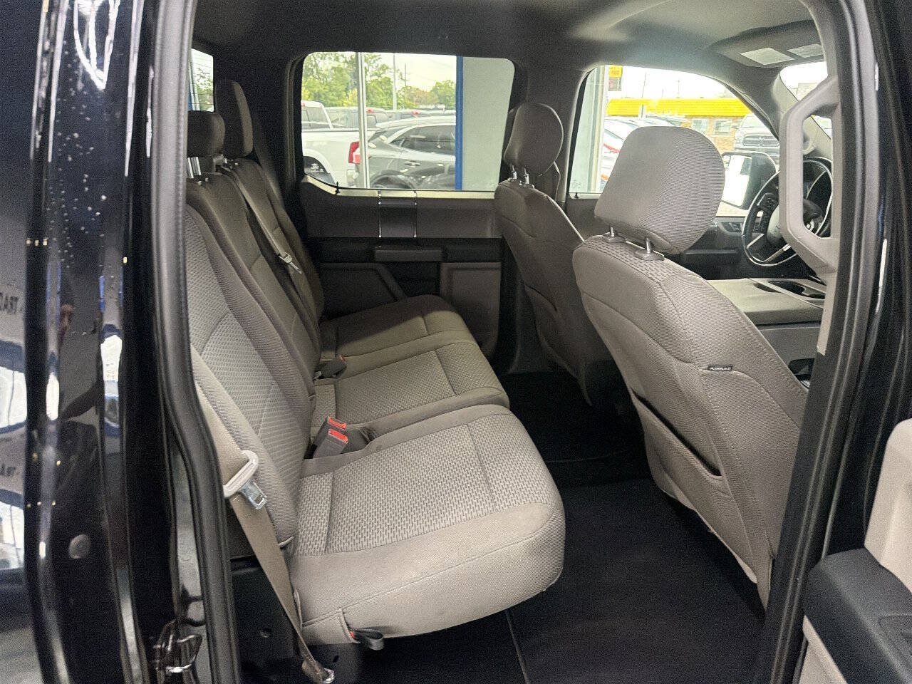 Used 2019 Ford F150 XLT w/ Equipment Group 302A Luxury AWD/4WD image 17