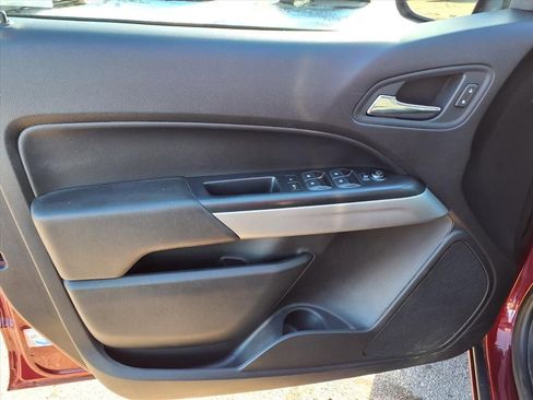 Used 2019 Chevrolet Colorado LT w/ LT Convenience Package image 14