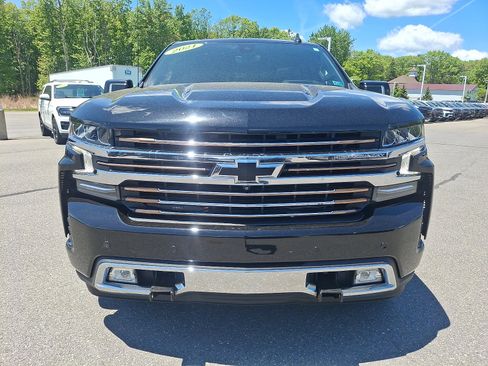 Used 2021 Chevrolet Silverado 1500 High Country w/ Technology Package AWD/4WD image 2