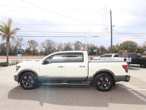Used 2024 Nissan Titan Platinum Reserve w/ Moonroof Package image 7