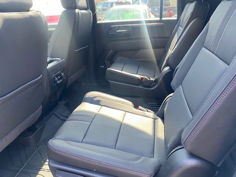 New 2026 Chevrolet Suburban RST w/ Comfort Package AWD/4WD image 9