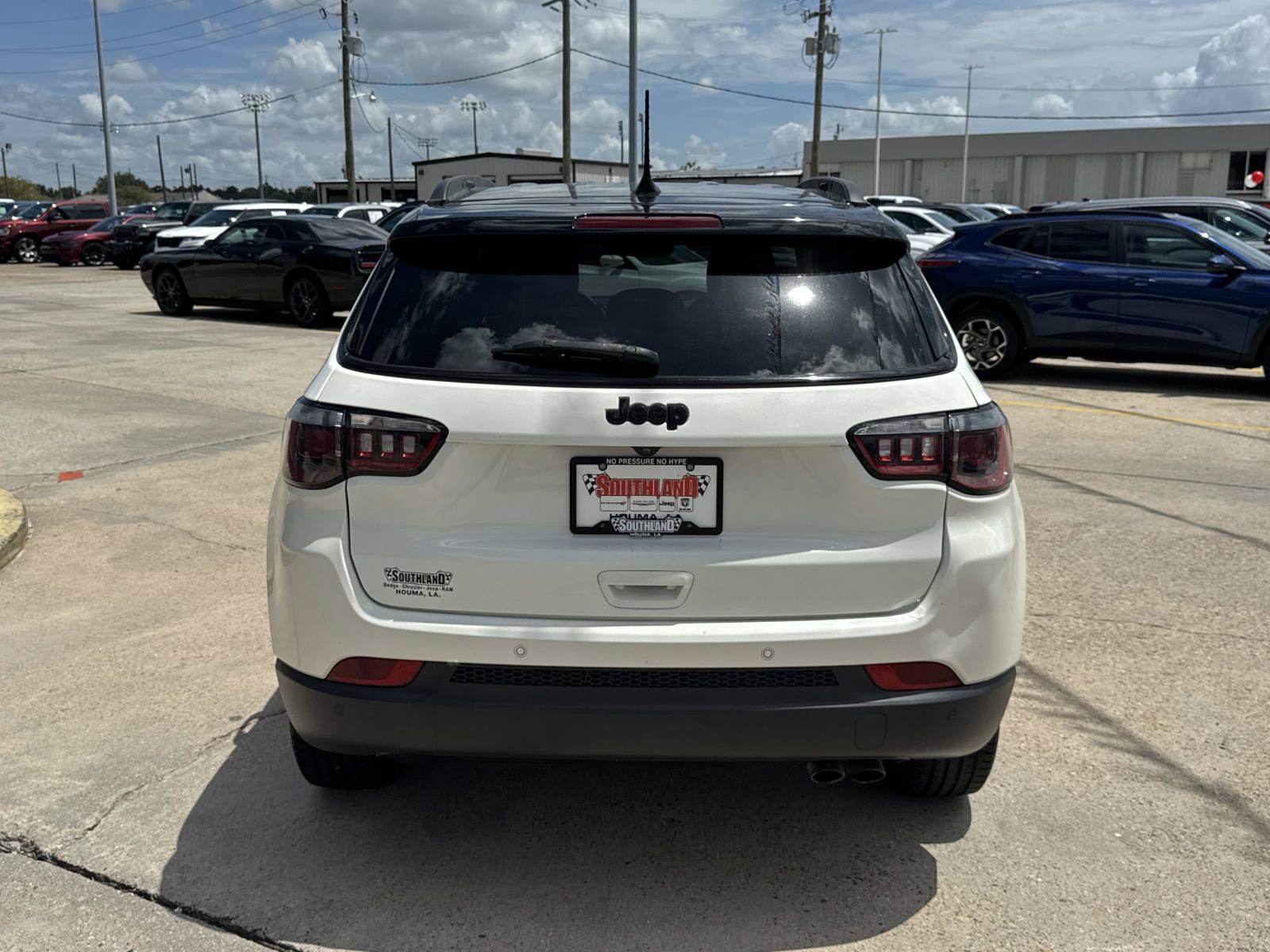 Used 2021 Jeep Compass Latitude FWD image 6