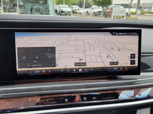 Used 2024 BMW i7 eDrive50 w/ Executive Package image 14