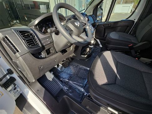 New 2025 RAM ProMaster 1500 w/ Convenience Group image 16