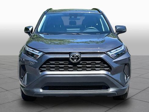 Used 2025 Toyota RAV4 XLE w/ Convenience Package FWD image 4