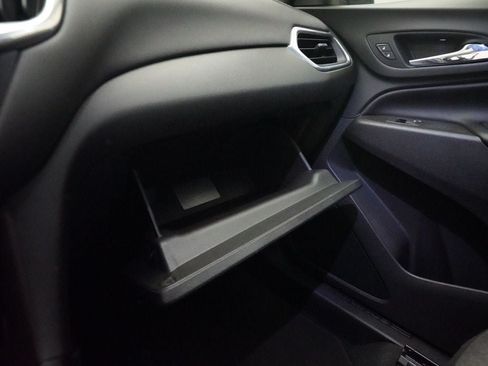 Used 2018 Chevrolet Equinox LT FWD image 30