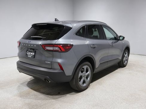 Used 2025 Ford Escape ST-Line AWD/4WD image 2