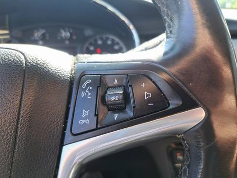 Used 2021 Buick Encore Preferred w/ Safety Package II FWD image 18