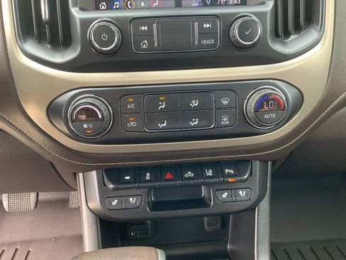 Used 2021 GMC Canyon Denali image 18