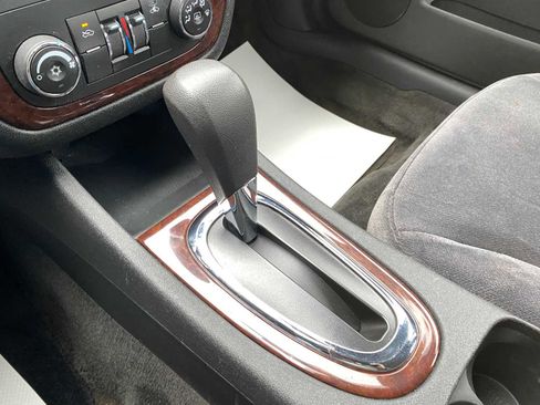 Used 2011 Chevrolet Impala LT image 18