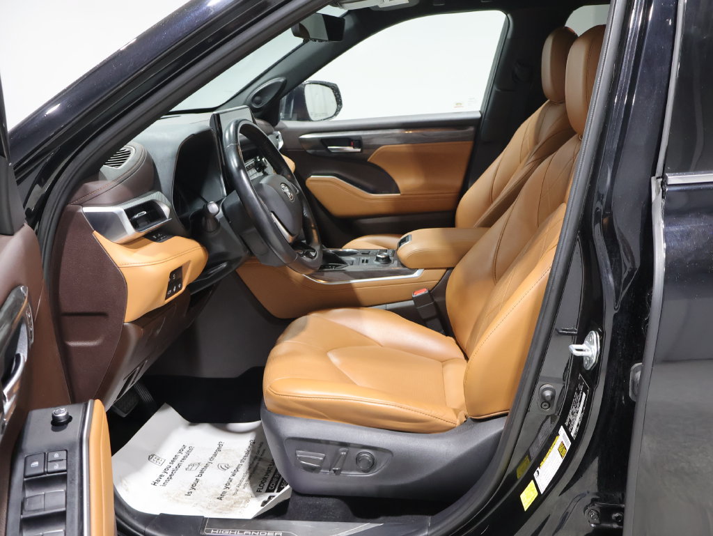 Used 2020 Toyota Highlander Platinum AWD/4WD image 10