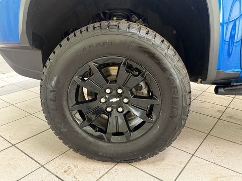 Certified 2021 Chevrolet Colorado ZR2 w/ ZR2 Dusk Special Edition AWD/4WD image 12
