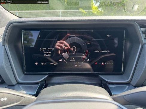 New 2026 GMC Terrain AT4 w/ Technology Package II AWD/4WD image 22