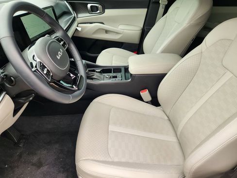New 2025 Kia Sorento S AWD/4WD image 9