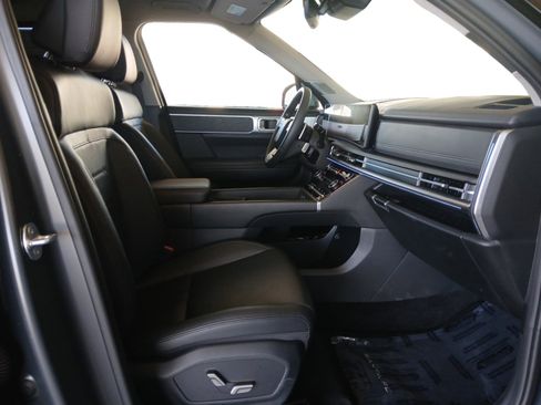 Used 2025 Hyundai Santa Fe Limited image 15