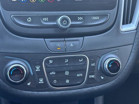 Used 2023 Chevrolet Malibu LT FWD image 20