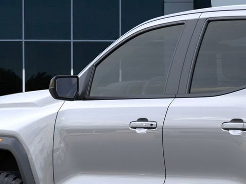 New 2025 GMC Canyon Elevation w/ Convenience Package image 12