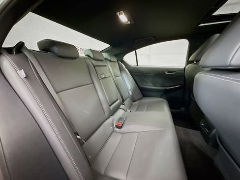 Used 2025 Lexus IS 350 F Sport w/ Navigation Package image 28