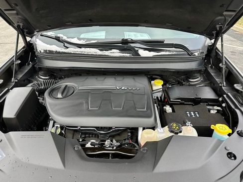 Used 2022 Jeep Cherokee Trailhawk w/ Comfort/Convenience Group image 12