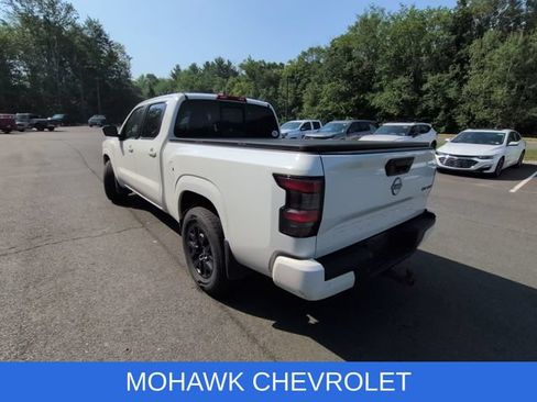 Used 2022 Nissan Frontier SV w/ Technology Package AWD/4WD image 3