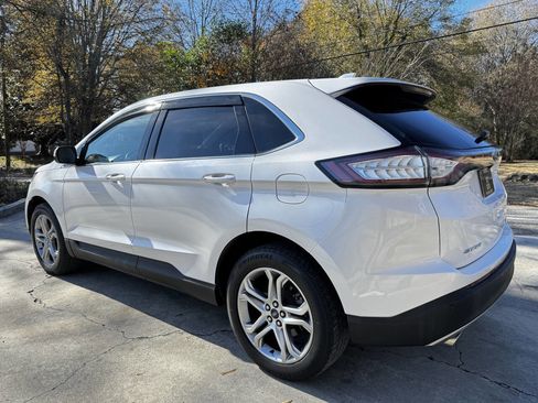 Used 2017 Ford Edge Titanium w/ Technology Package image 3