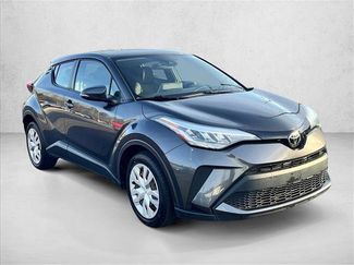 Used 2021 Toyota C-HR LE video 3
