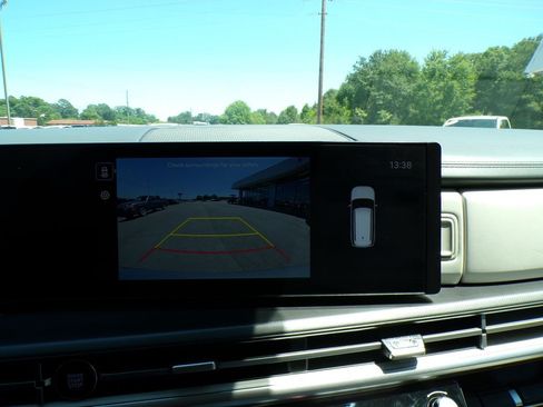Used 2025 Hyundai Santa Fe SEL FWD image 19