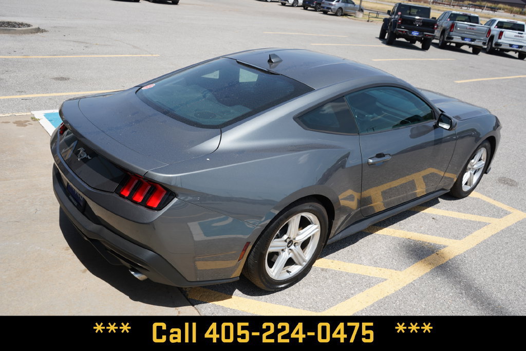 Used 2026 Ford Mustang Premium RWD image 12