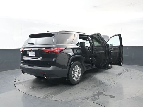 Certified 2022 Chevrolet Traverse LT image 33