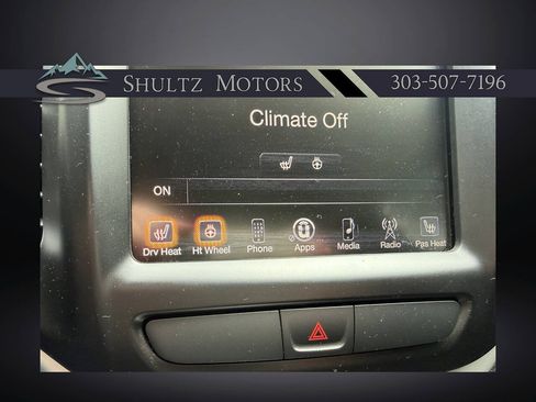 Used 2018 Jeep Cherokee Latitude Plus w/ Cold Weather Group AWD/4WD image 14