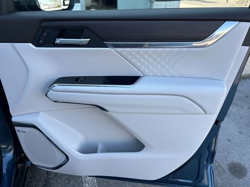 New 2026 GMC Acadia Denali w/ Super Cruise Package image 54