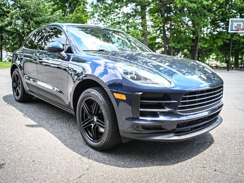 Used 2020 Porsche Macan AWD/4WD image 6