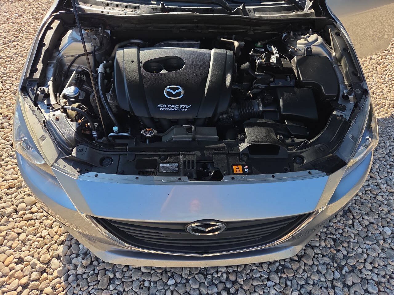 Used 2014 MAZDA MAZDA3 i Touring w/ Technology Package FWD image 13