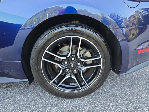 Used 2020 Ford Mustang Coupe w/ Equipment Group 101A RWD image 27