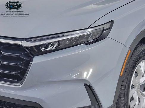 Used 2025 Honda CR-V LX image 9