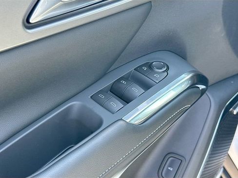 New 2025 Chevrolet Traverse LT w/ Enhanced Driving Package image 17