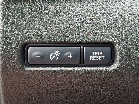 Used 2020 Nissan Rogue S w/ Special Edition Package AWD/4WD image 24