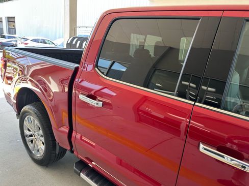 Used 2025 Ford F150 Lariat w/ Equipment Group 501A Mid AWD/4WD image 11