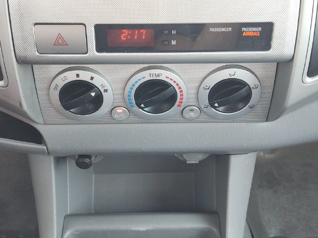 Used 2005 Toyota Tacoma PreRunner RWD image 18
