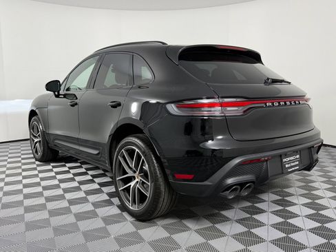 Certified 2026 Porsche Macan AWD/4WD image 3
